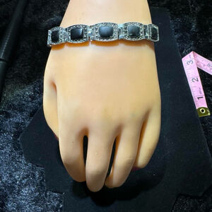 Vintage Women's Bracelet Onyxs Black Silver 8.5”